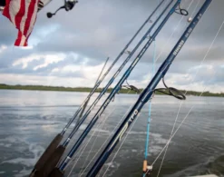 Temple Fork Outfitters Seahunter Spinning Rods 26 Temple Fork Outfitters Seahunter Spinning Rods -Fishing Equipment Seahunter Carousel Lifestlye 5 5fcc96e9 a99e 4f75 9eec a6252b369f3e